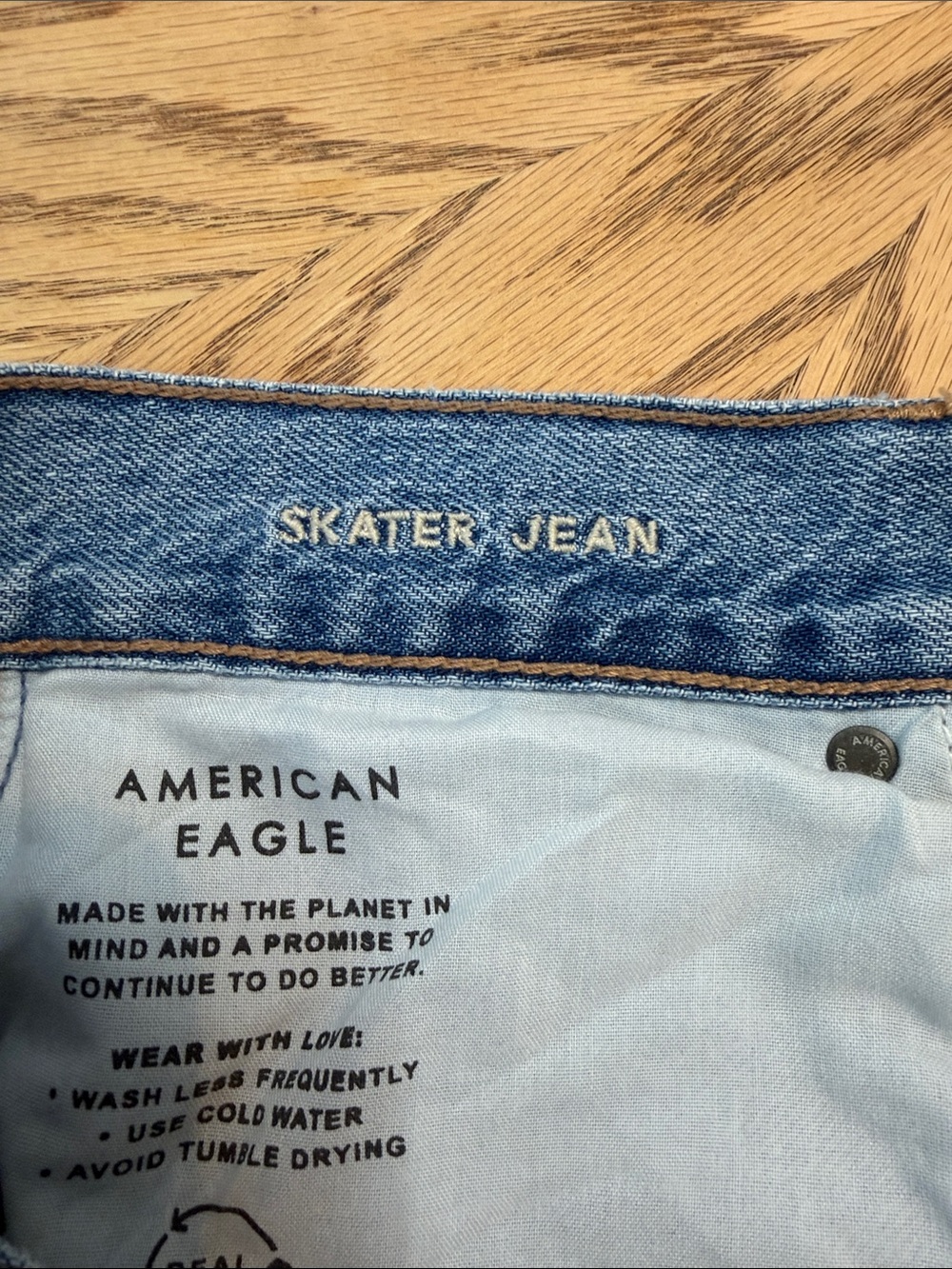 American Eagle Outfitters Skater Two Toned Wide-Leg Distressed Jeans 12 - Picture 11 of 13